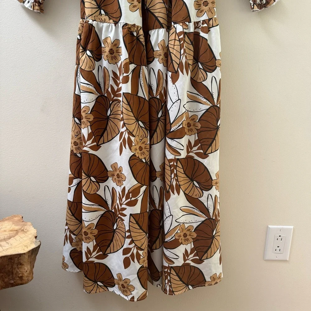 Vestique Maxi Dress - Picture 3 of 7